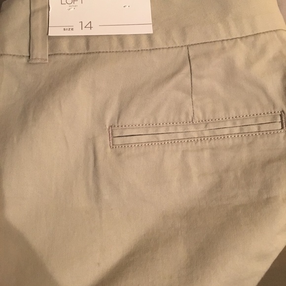 Loft Khaki Loft Shorts - Picture 3 of 3